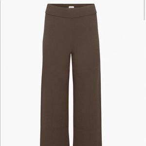 Aritzia’s Wilfred’s sweater pants